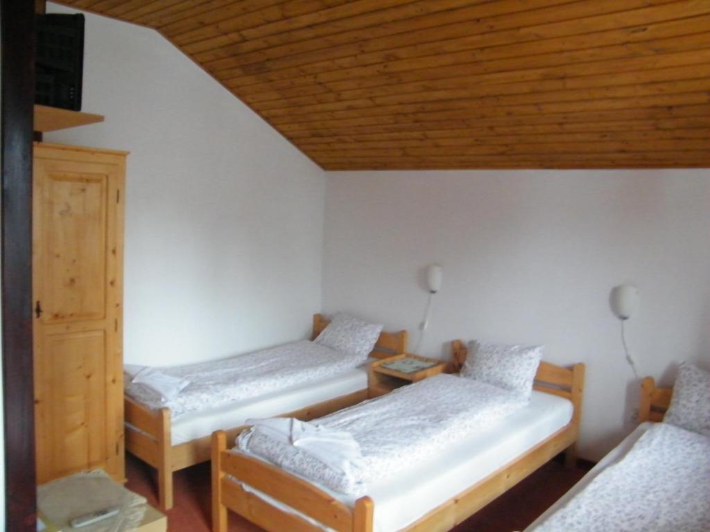Balu Pension Topliţa Habitación foto